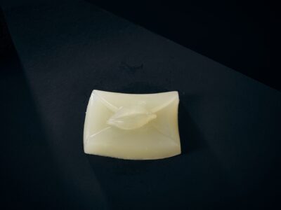Luxury Soap Purity Kiss Letter Closeup